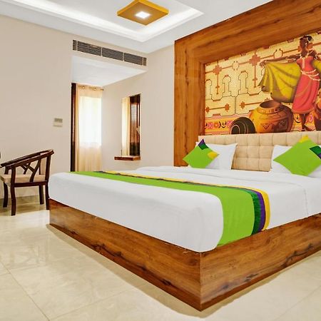 Hotel Eagle Inn Удайпур Екстериор снимка