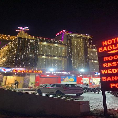 Hotel Eagle Inn Удайпур Екстериор снимка