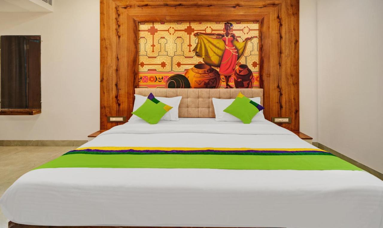 Hotel Eagle Inn Удайпур Екстериор снимка