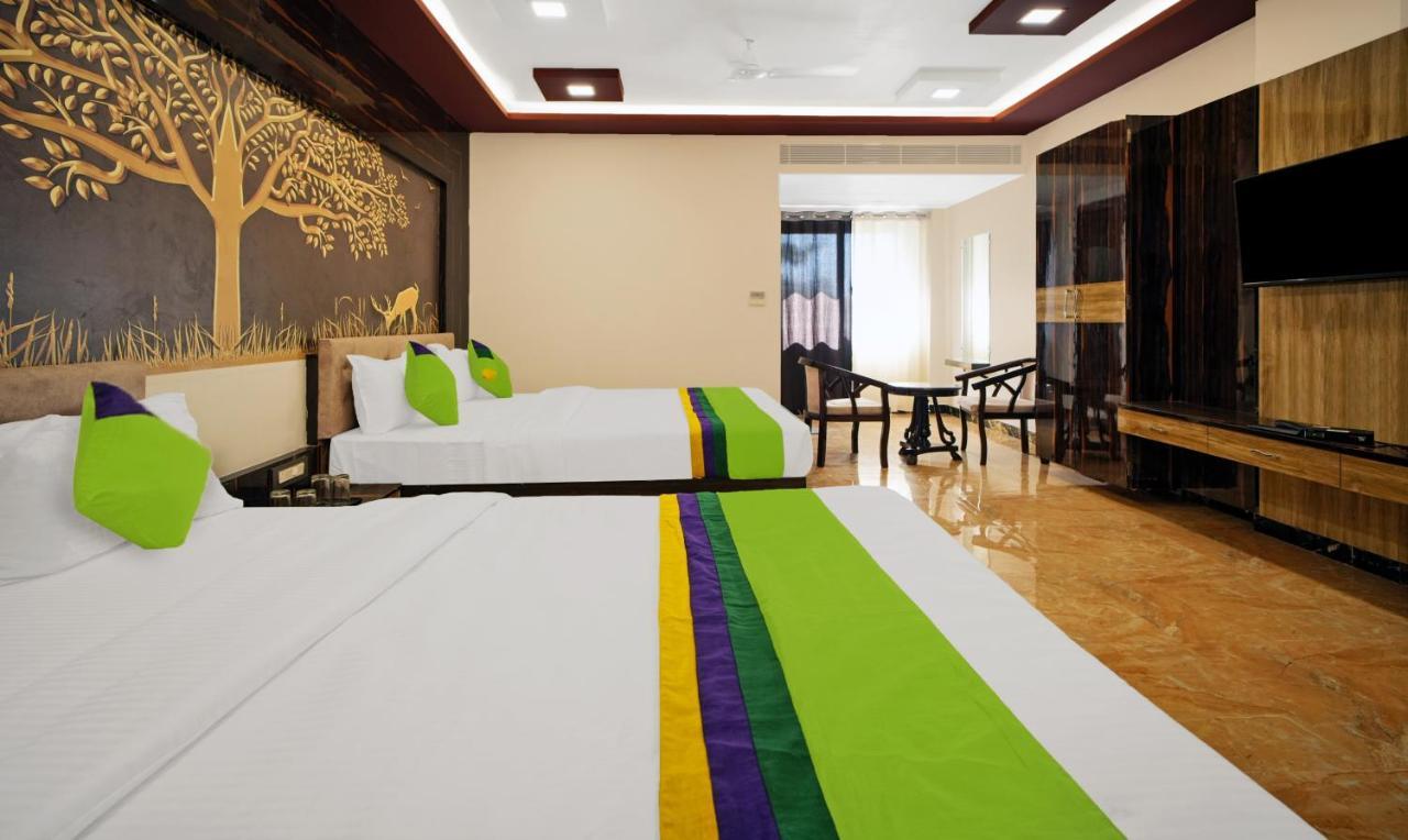 Hotel Eagle Inn Удайпур Екстериор снимка