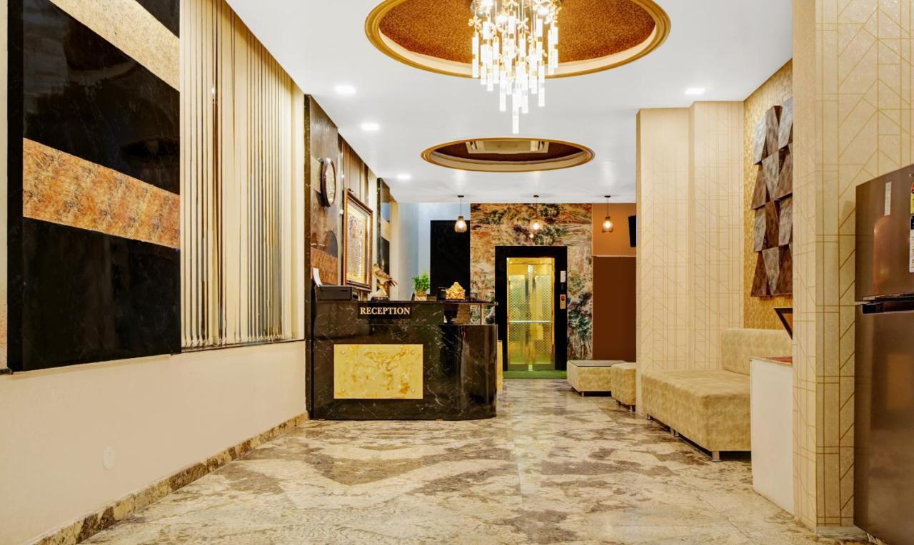 Hotel Eagle Inn Удайпур Екстериор снимка