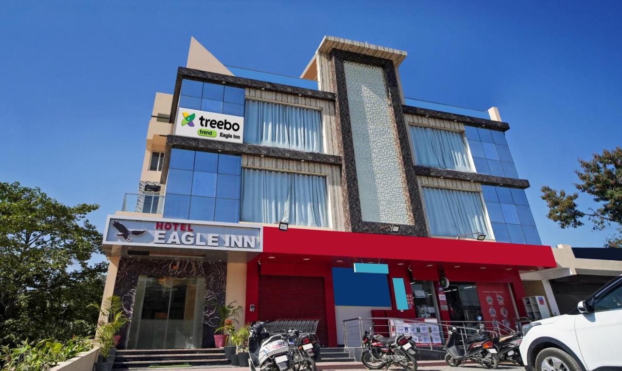 Hotel Eagle Inn Удайпур Екстериор снимка