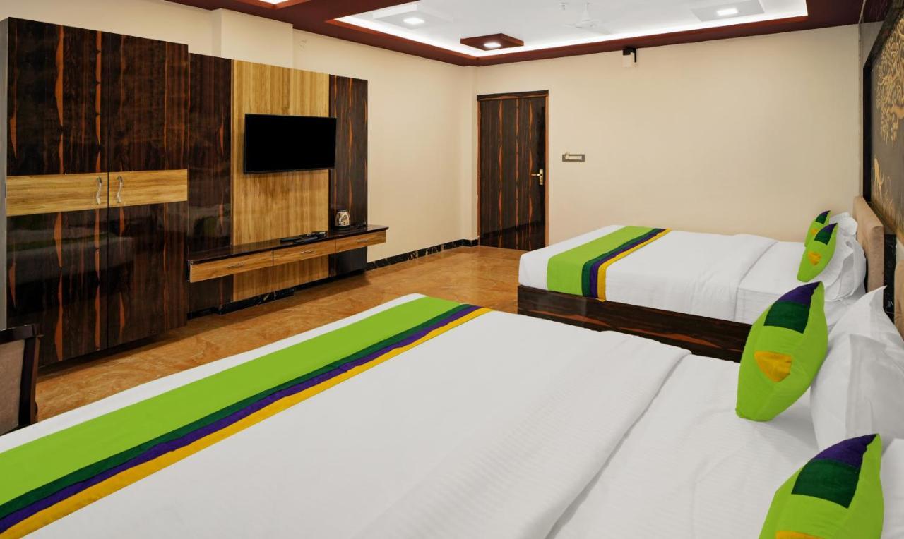 Hotel Eagle Inn Удайпур Екстериор снимка