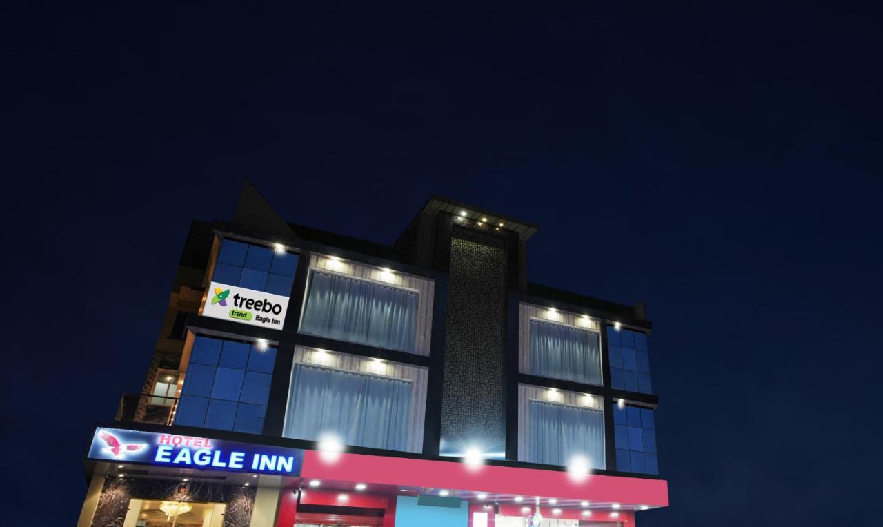 Hotel Eagle Inn Удайпур Екстериор снимка