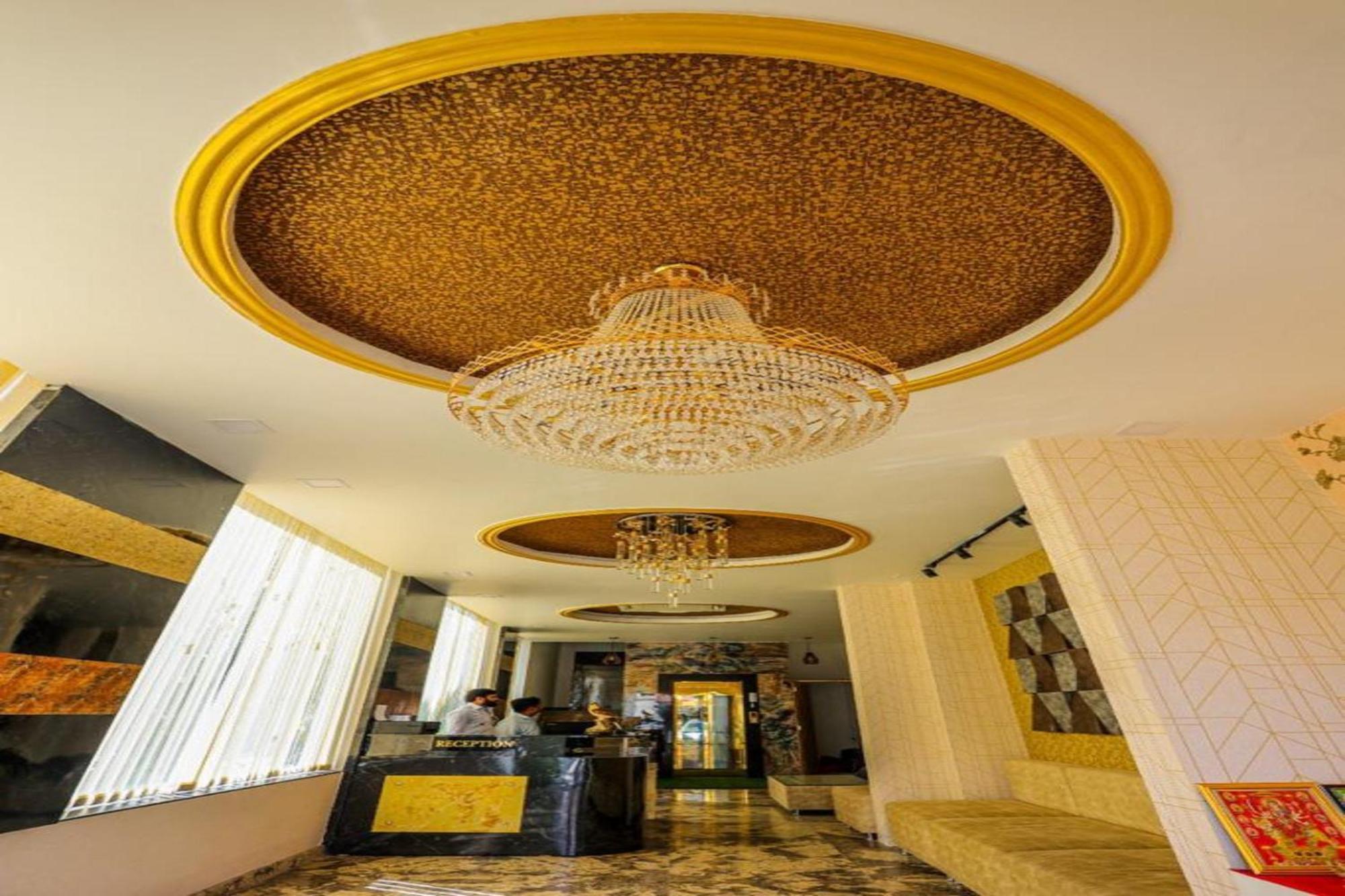 Hotel Eagle Inn Удайпур Екстериор снимка
